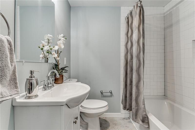 510 Edgewood Road Pittsburgh, PA 15221 - Photo 17 of 25 Gallery Image 17