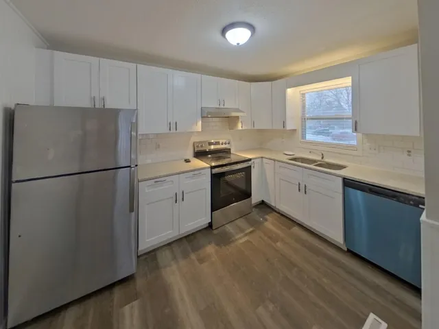 $2,159 | 3200 Jurdy Court South, Eagan, MN 55121