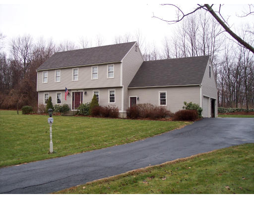 53 Smith Road Charlton, MA 01507 - Photo 1 of 14 Gallery Image 1