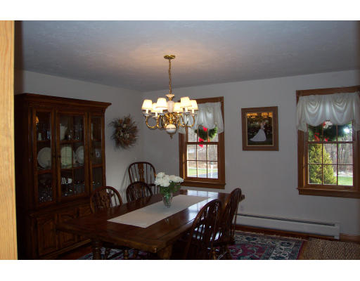 53 Smith Road Charlton, MA 01507 - Photo 5 of 14 Gallery Image 5