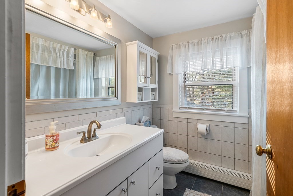 220 Hampshire Road Methuen, MA 01844 - Photo 31 of 40 Gallery Image 31