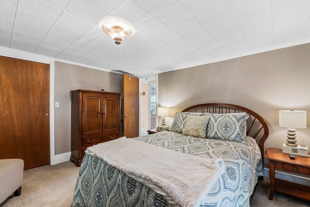 220 Hampshire Road Methuen, MA 01844 - Photo 36 of 40 Gallery Image 36
