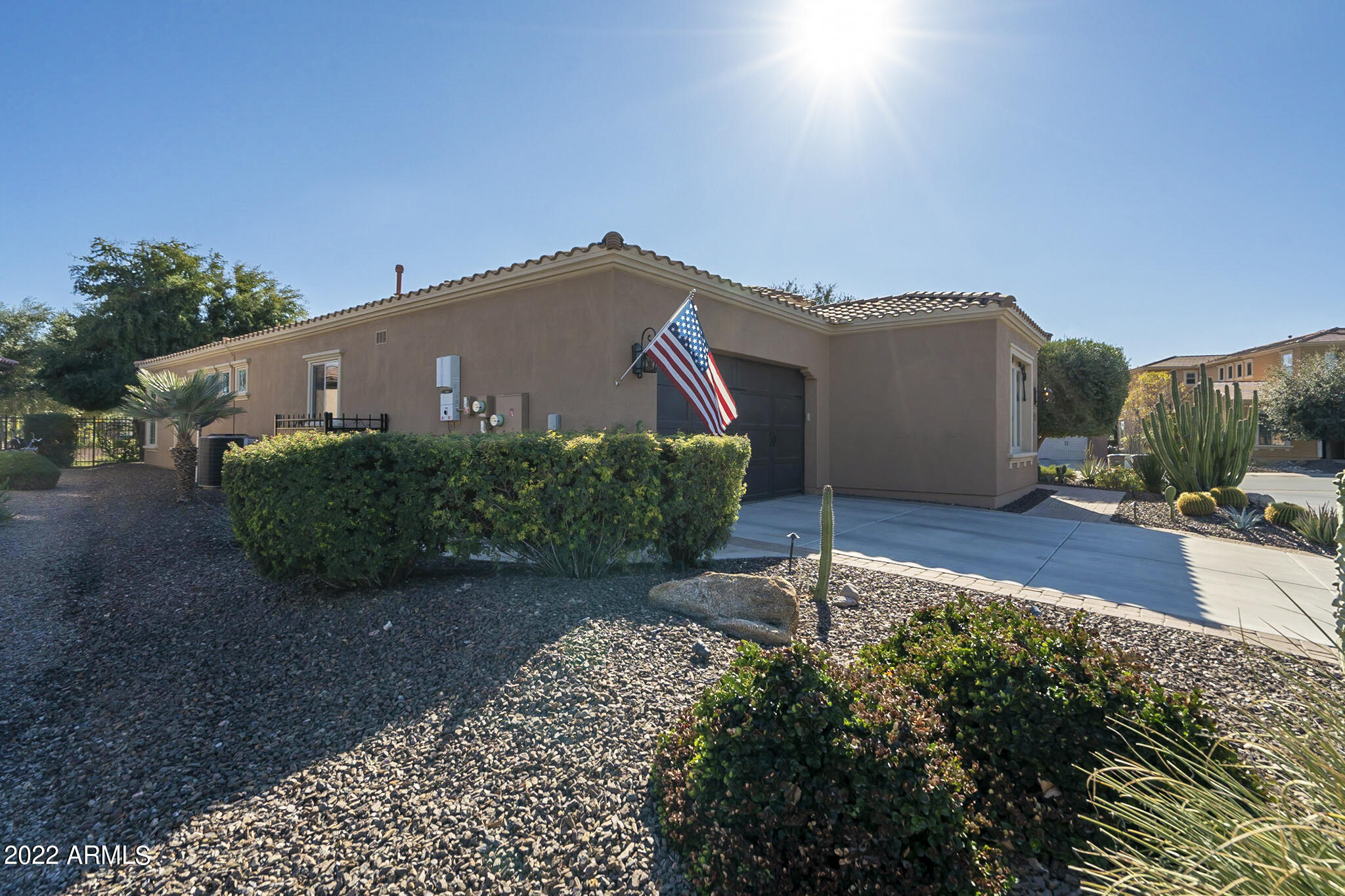 1611 East Grand Ridge Road Queen Creek, AZ 85140 - Photo 11 of 84 Side yard