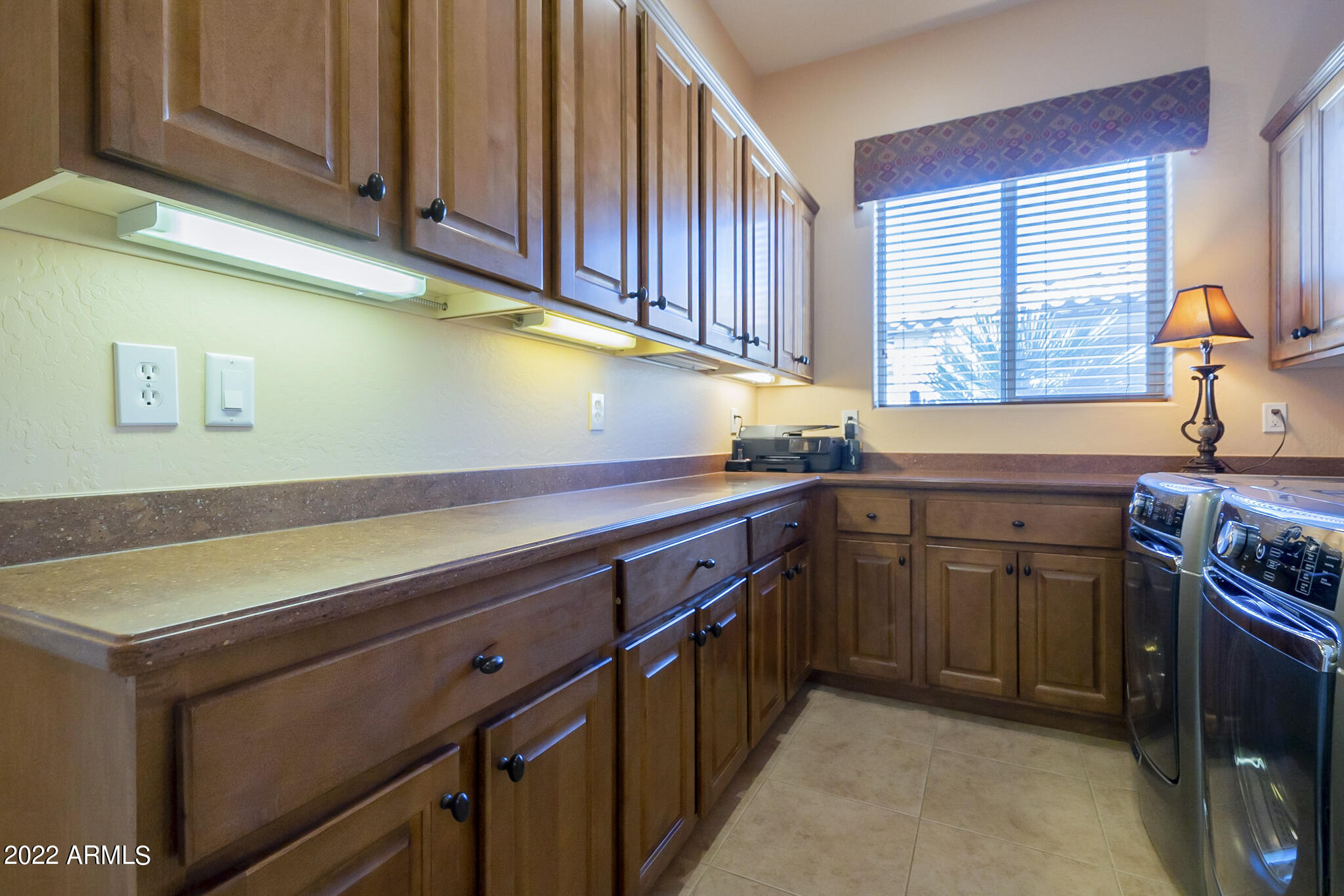 1611 East Grand Ridge Road Queen Creek, AZ 85140 - Photo 27 of 84 Smart space/laundry