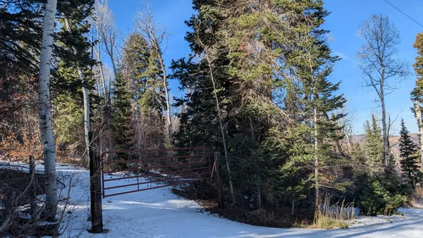 $210,000 | 219 Upper Oak Circle, Unit 40, Huntsville, UT 84317