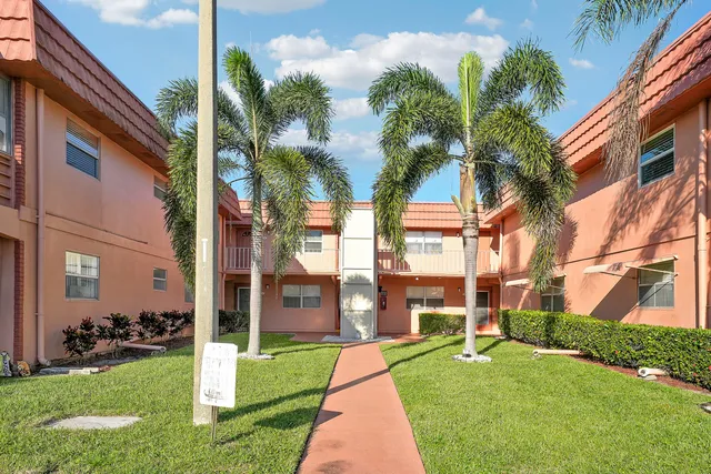 $1,600 | 541 Saxony Drive, Delray Beach, FL 33446