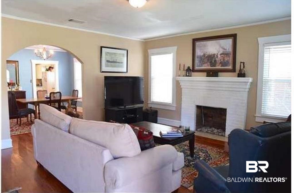 202 Kenan Street Mobile, AL 36606 - Photo 2 of 8