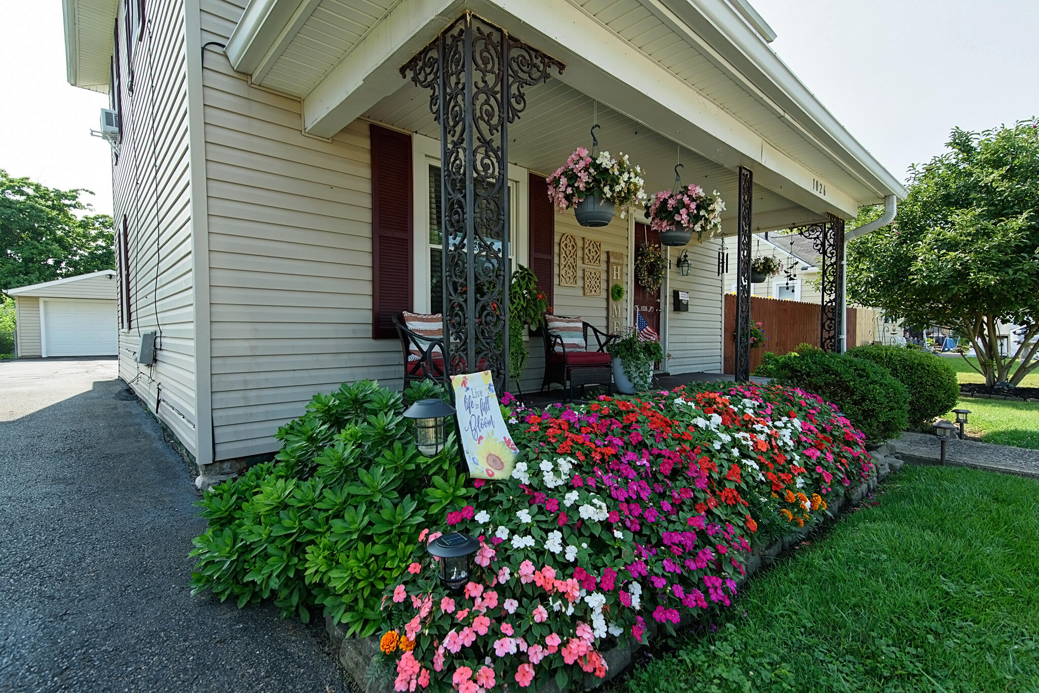 1026 North Burnett Road Springfield, OH 45503 - Photo 2 of 28