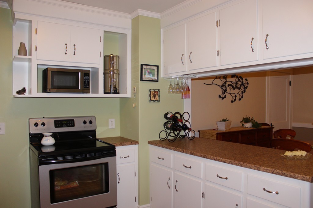 15 Oak Knoll Road Natick, MA 01760 - Photo 6 of 12 Gallery Image 6