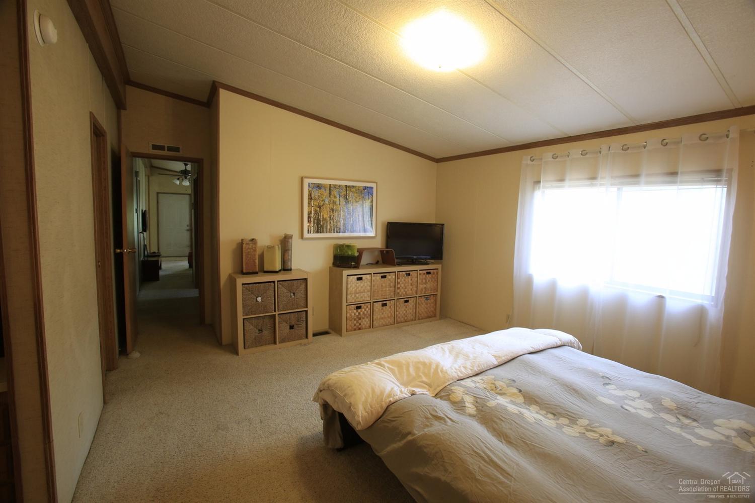 19040 Shoshone Road Bend, OR 97702 - Photo 15 of 23 Additional Photo