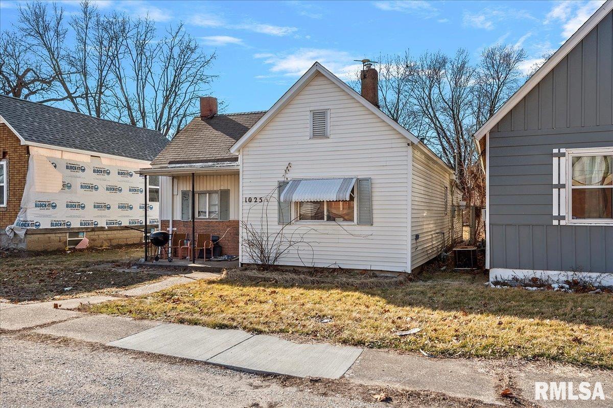 1025 North 15th Street Springfield, IL 62702 - Photo 2 of 6