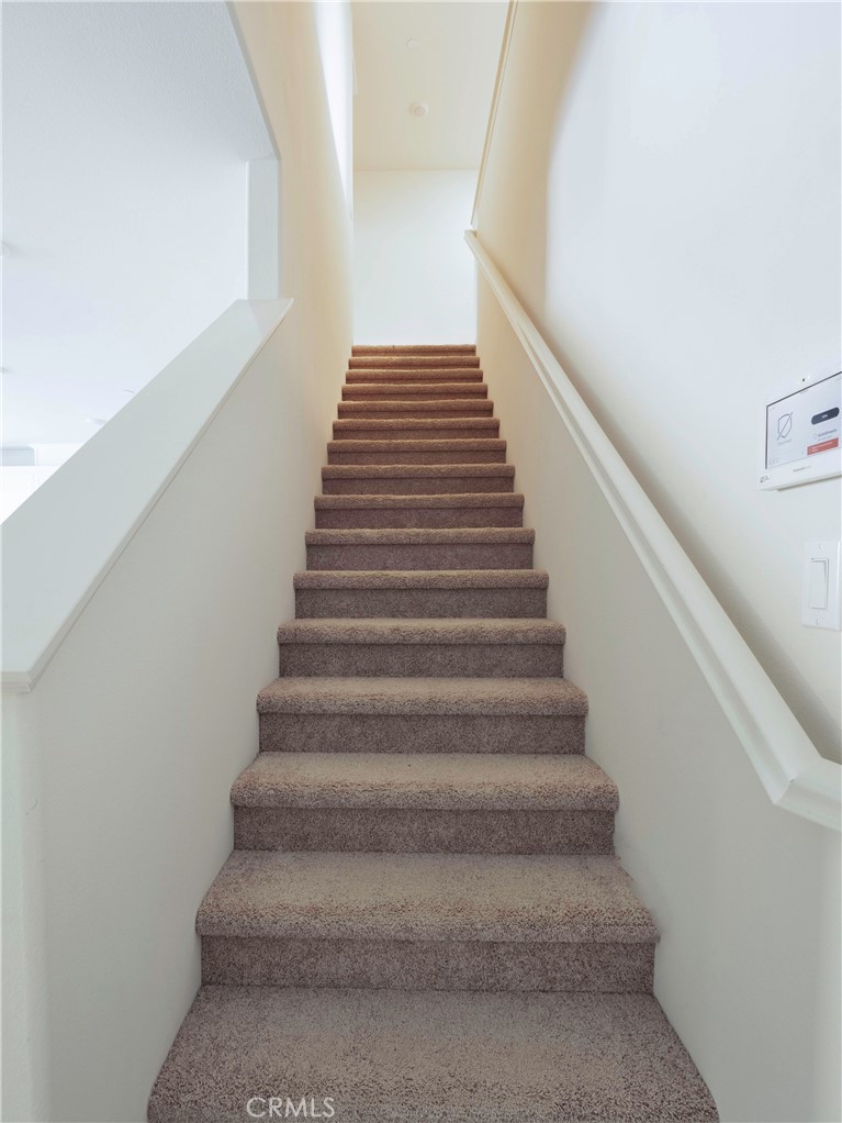40336 Birchfield Drive Temecula, CA 92591 - Photo 7 of 39 a view of entryway