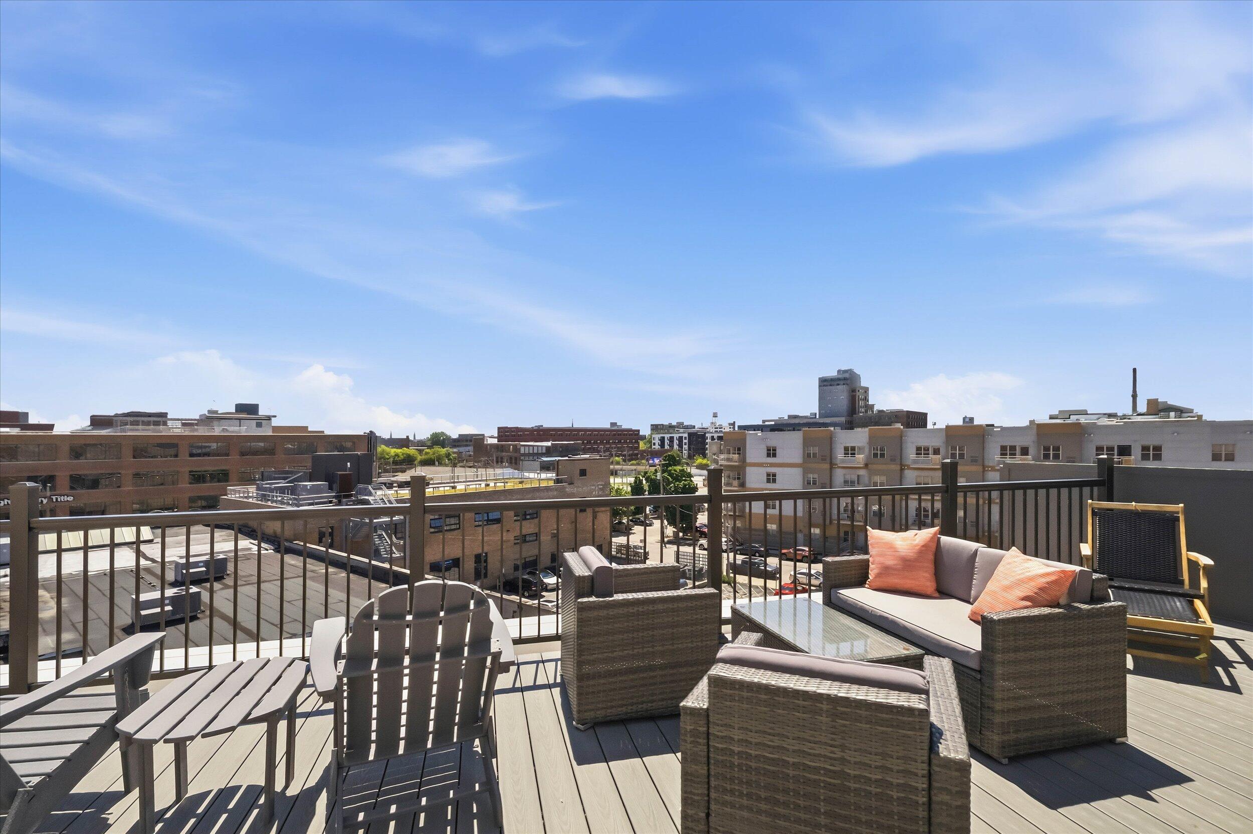 200 South Water Street, Unit 104 Milwaukee, WI 53204 - Photo 17 of 23 Water Street Lofts Rooftop Lounge