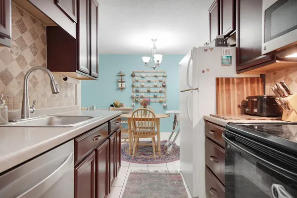 $105,000 | 12846 Nicollet Avenue, Unit 202, Burnsville, MN 55337