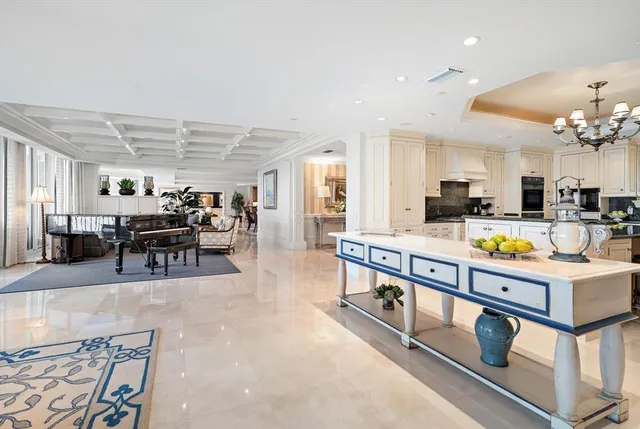 $3,400,000 | 3 Seaside Lane, Unit 601, Belleair, FL 33756