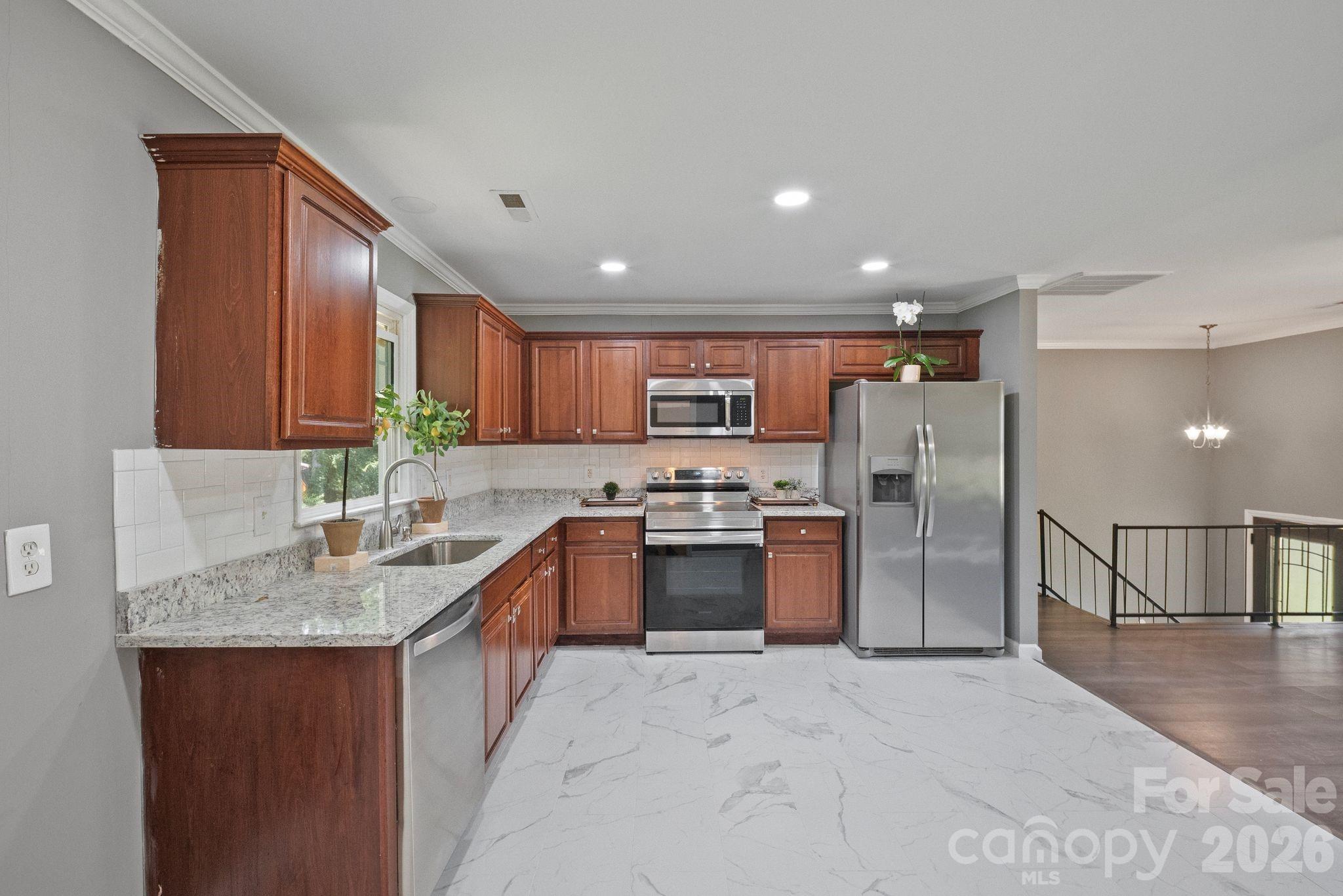 137 Hiram Road Mooresville, NC 28117 - Photo 5 of 34
