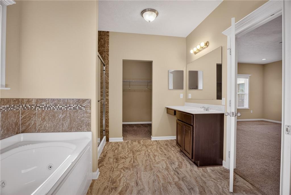 229 West Country Barn Road Houston, PA 15342 - Photo 25 of 50