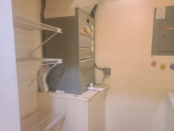 $1,500 | 317 Knotty Pine Circle, Unit A2, Greenacres, FL 33463