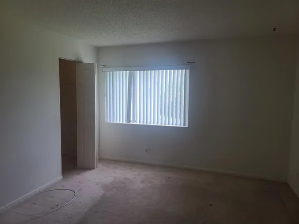 $1,500 | 317 Knotty Pine Circle, Unit A2, Greenacres, FL 33463