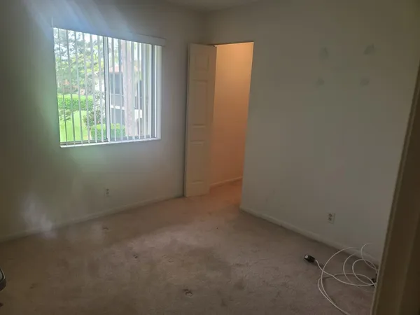 $1,500 | 317 Knotty Pine Circle, Unit A2, Greenacres, FL 33463