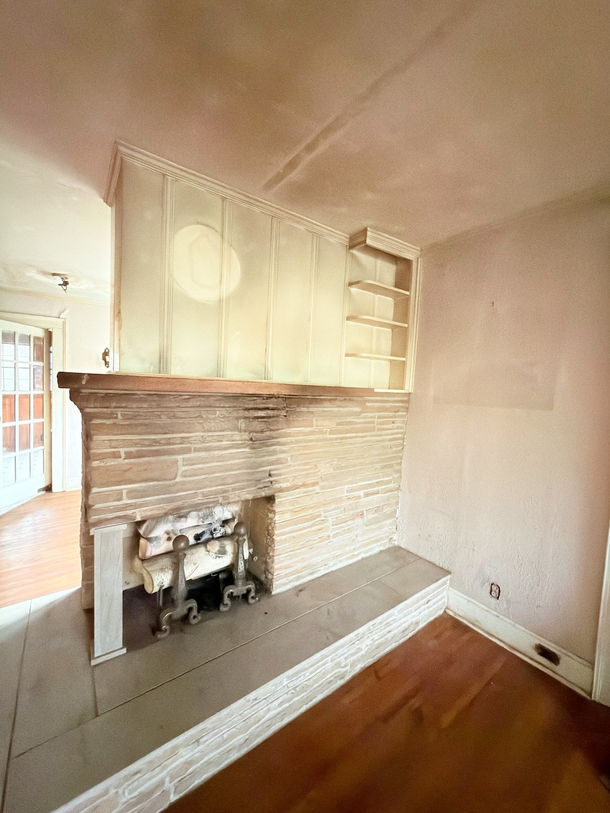 2594 Faulkner Springs Road McMinnville, TN 37110 - Photo 11 of 17 a view of a room with furniture and a window