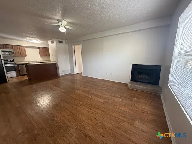 $1,150 | 205 Craddock Avenue, Unit C1, San Marcos, TX 78666