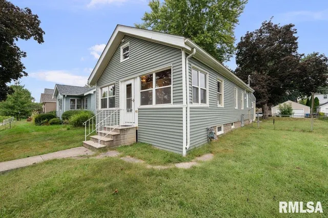 $134,700 | 2519-29 29 1/2 Street, Rock Island, IL 61201