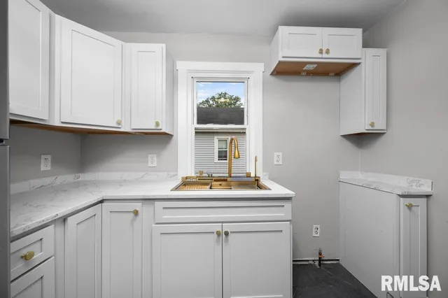 $134,700 | 2519-29 29 1/2 Street, Rock Island, IL 61201