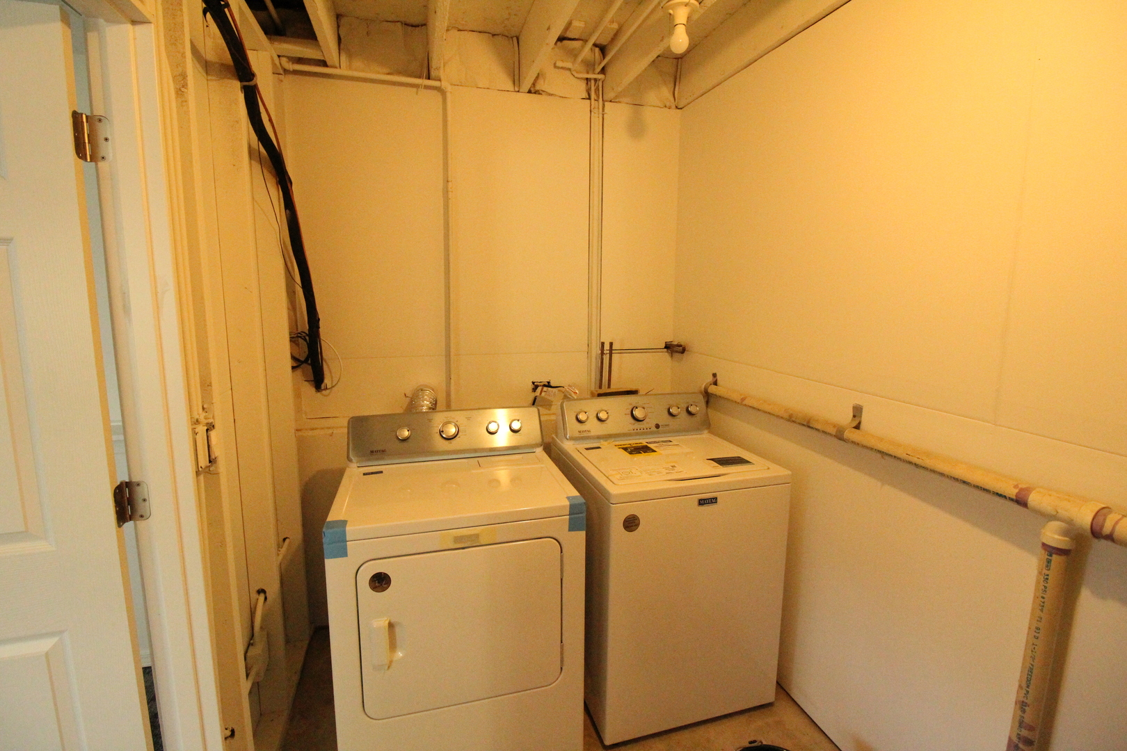 3 Deerpath Road Lake In The Hills, IL 60156 - Photo 21 of 22 a utility room with dryer and washer