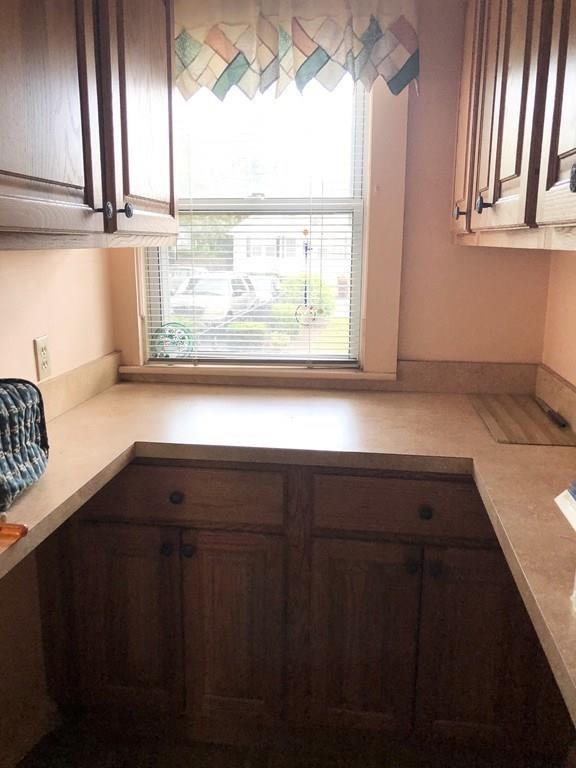 16 Bluff Road Weymouth, MA 02191 - Photo 7 of 20