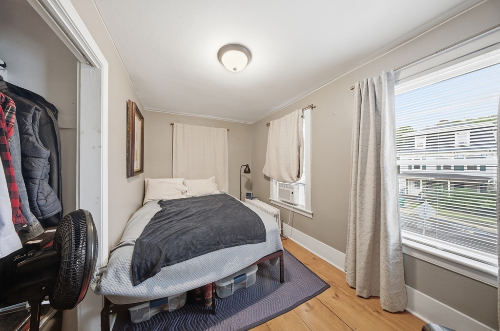 42 South Main Street Uxbridge, MA 01569 - Photo 12 of 41