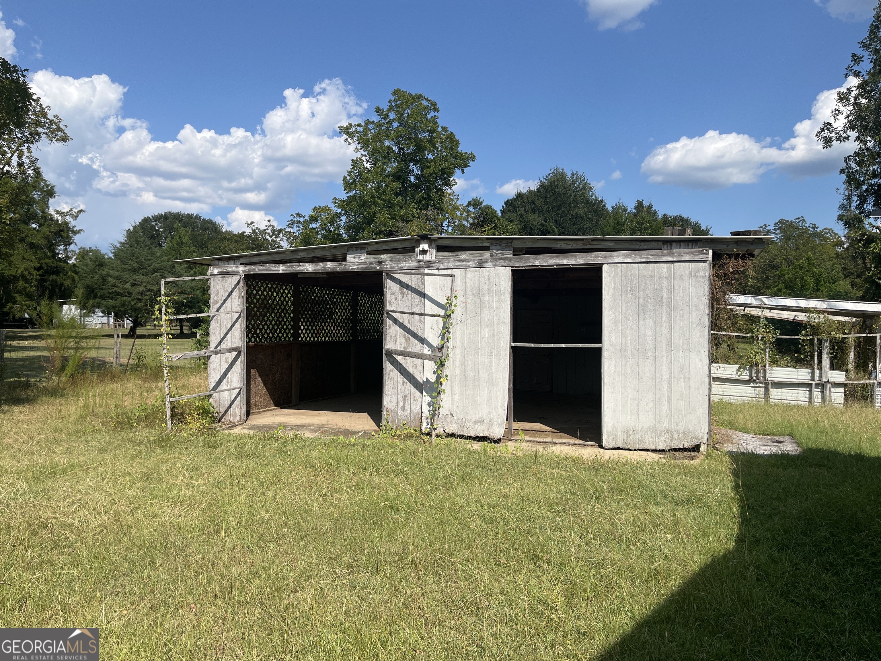 3912 Coakley Avenue Albany, GA 31721 - Photo 13 of 14 a view of a backyard
