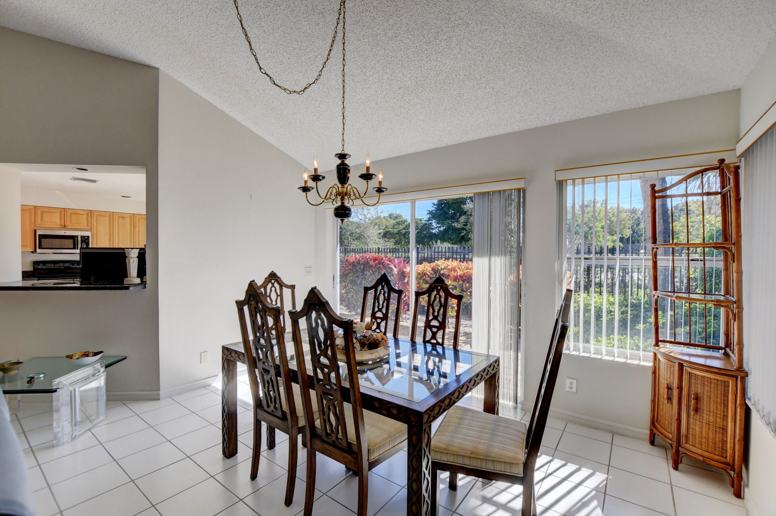 2282 Northwest 52nd Street Boca Raton, FL 33496 - Photo 11 of 33 11_ebf_5999and4more
