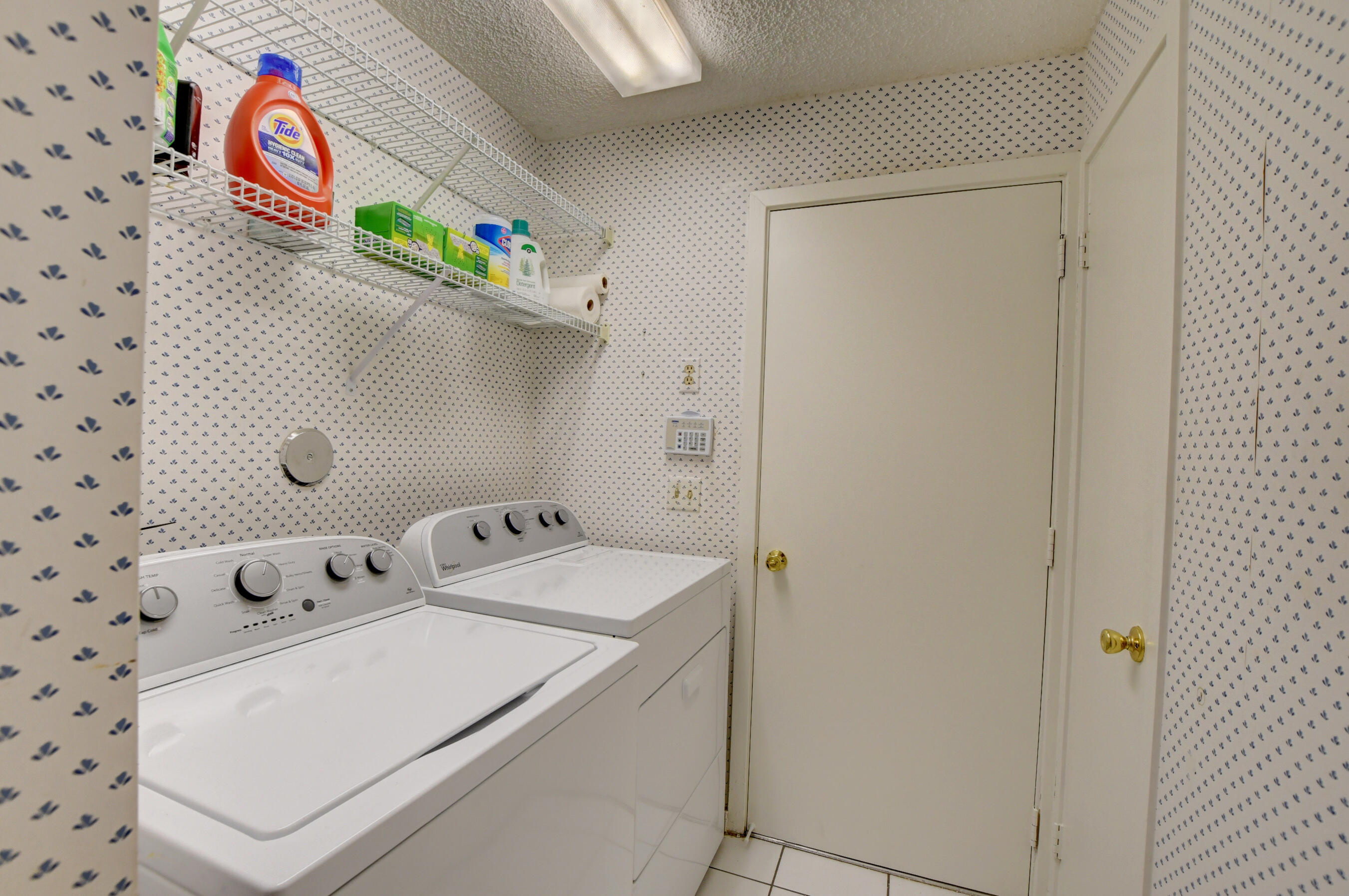 2282 Northwest 52nd Street Boca Raton, FL 33496 - Photo 32 of 33 22_ebf_6054and4more