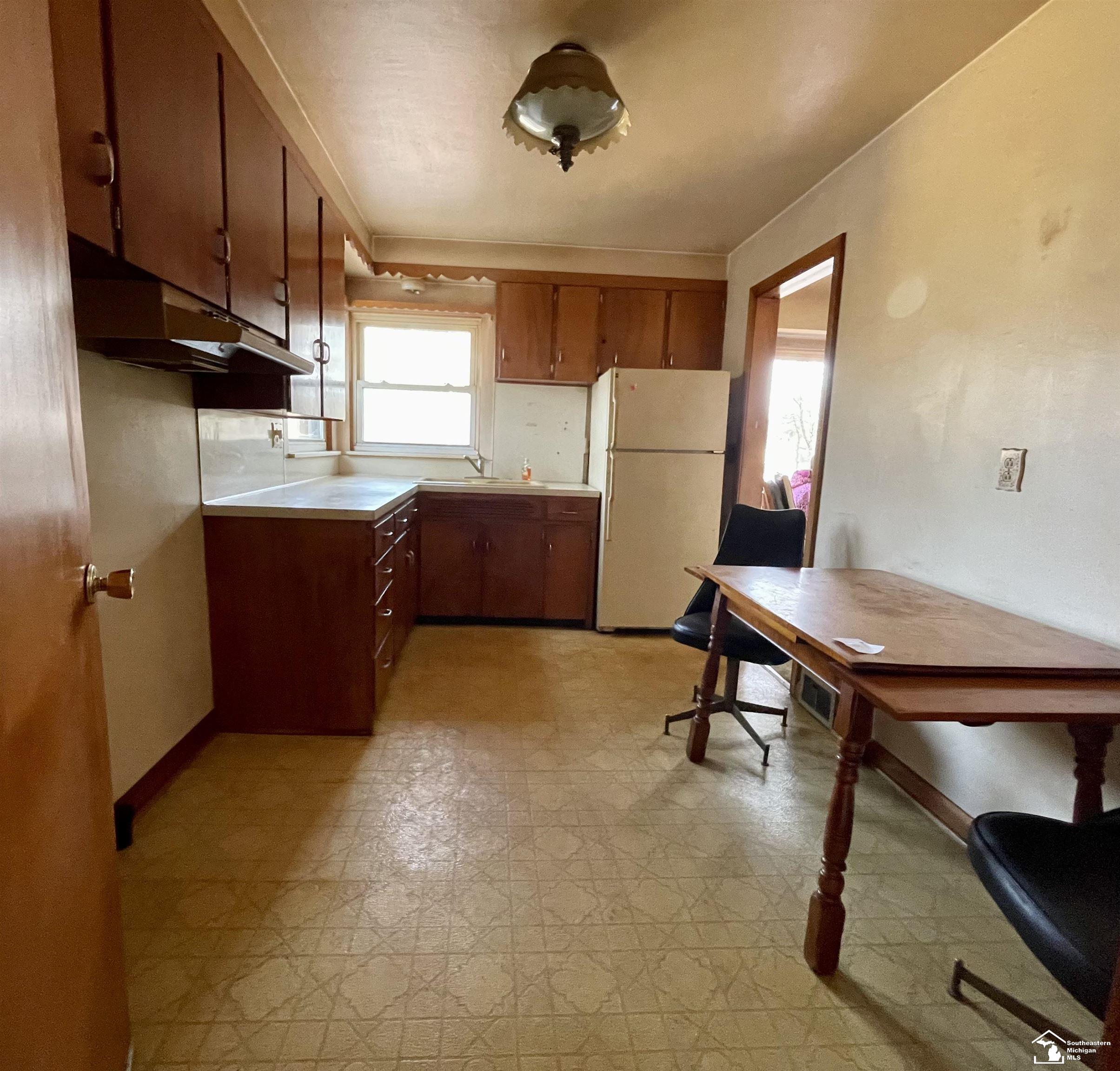 2351 West Temperance Road Temperance, MI 48182 - Photo 6 of 22 Gallery Image 6