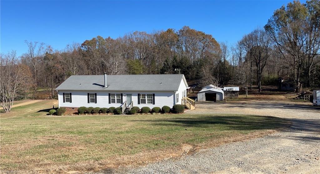 3540 Center Road Boonville, NC 27011 - Photo 3 of 42 Gallery Image 3