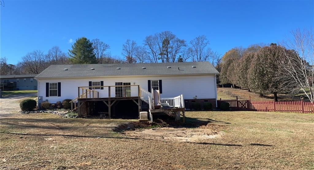 3540 Center Road Boonville, NC 27011 - Photo 7 of 42 Gallery Image 7