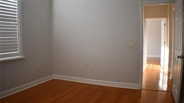 $4,495 | 4910 Old Creek Drive, Sarasota, FL 34233