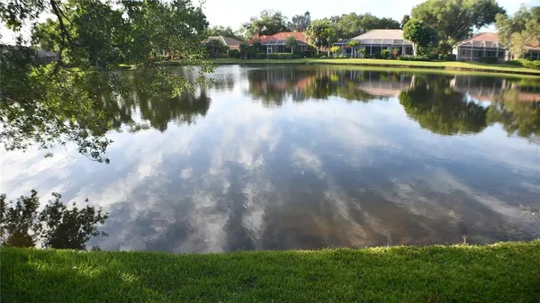 $4,495 | 4910 Old Creek Drive, Sarasota, FL 34233