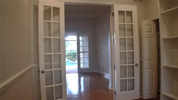 $4,495 | 4910 Old Creek Drive, Sarasota, FL 34233