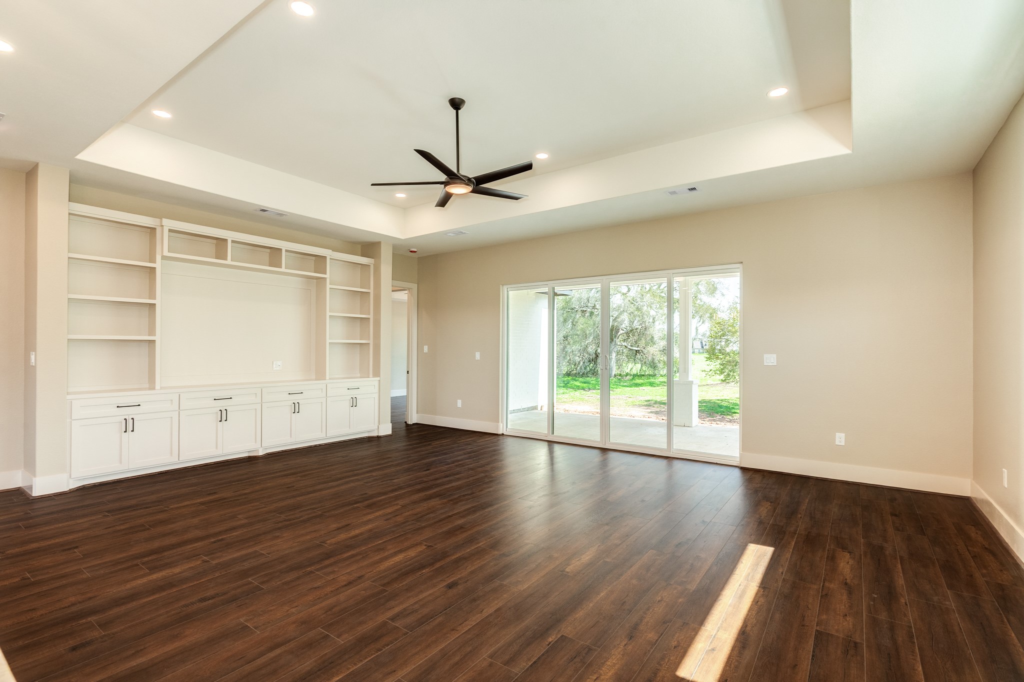1737 Flintlock Court Angleton, TX 77515 - Photo 10 of 47