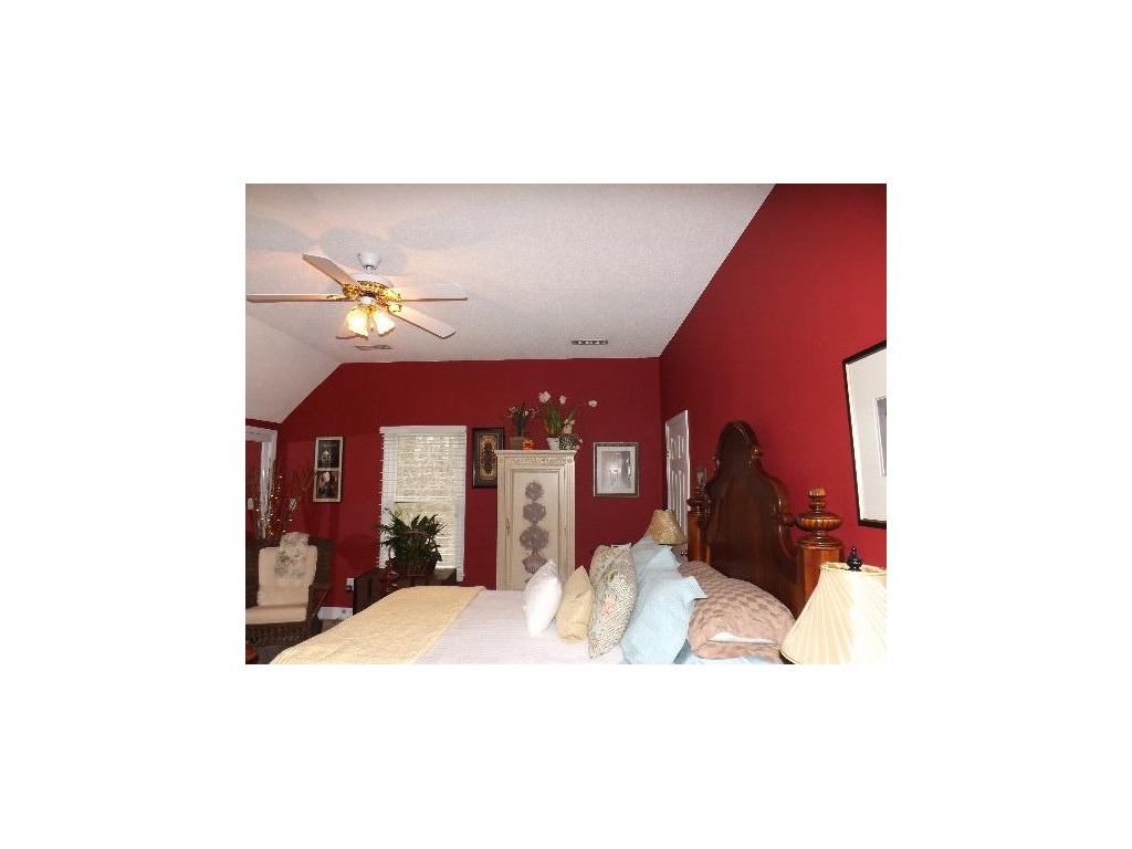 3327 Redstone Road Johnson City, TN 37604 - Photo 19 of 24 Bedroom Three Second Level