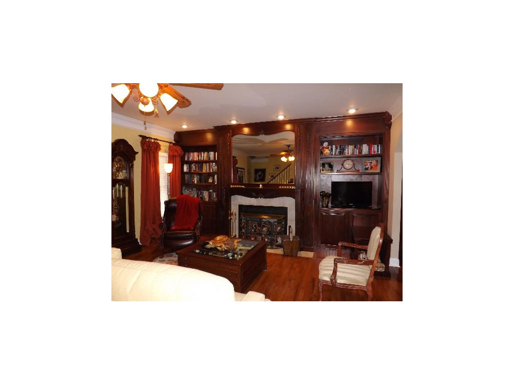 3327 Redstone Road Johnson City, TN 37604 - Photo 4 of 24 Great Room
