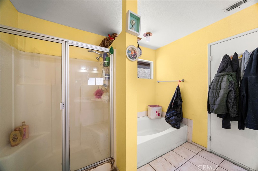 14134 Orizaba Avenue Paramount, CA 90723 - Photo 16 of 24