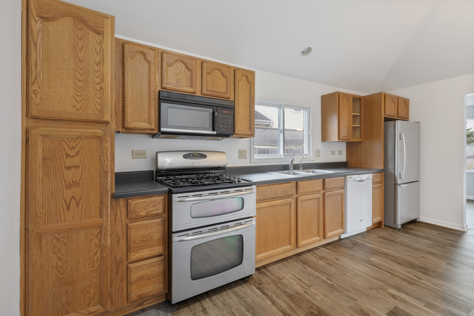 36834 North Stanton Point Road Ingleside, IL 60041 - Photo 6 of 16