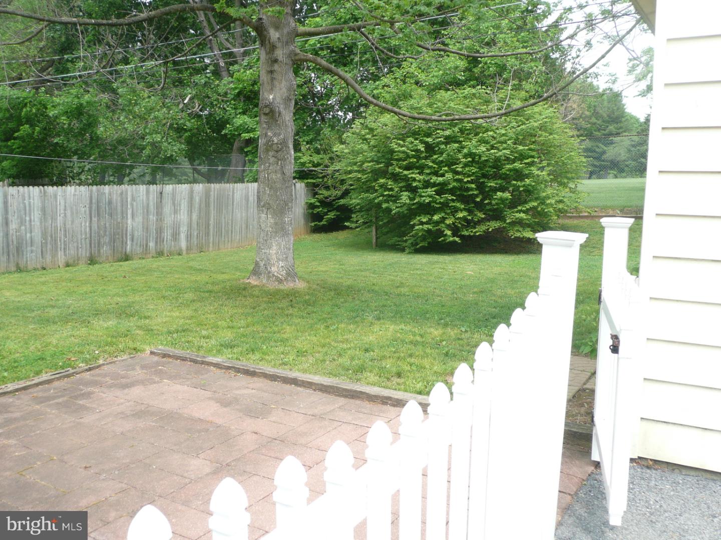 421 Willow Road Hellertown, PA 18055 - Photo 17 of 19 Exterior Back