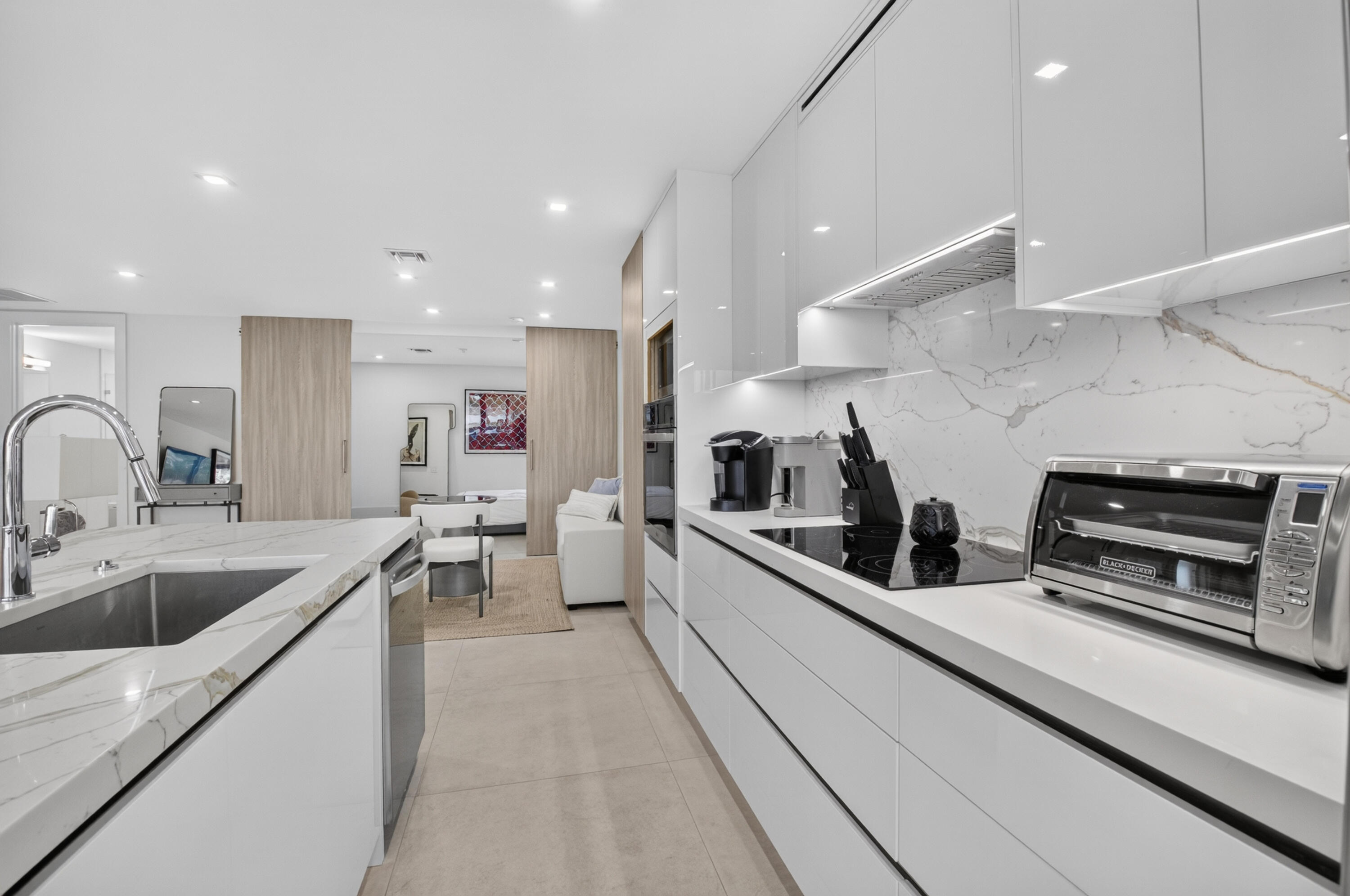403 Bridgewood Court, Unit 403 Boca Raton, FL 33434 - Photo 16 of 62 KITCHEN