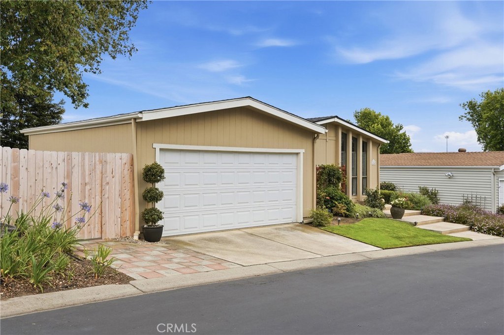 1124 Cardiff Lane Santa Maria, CA 93455 - Photo 2 of 33 Side Front
