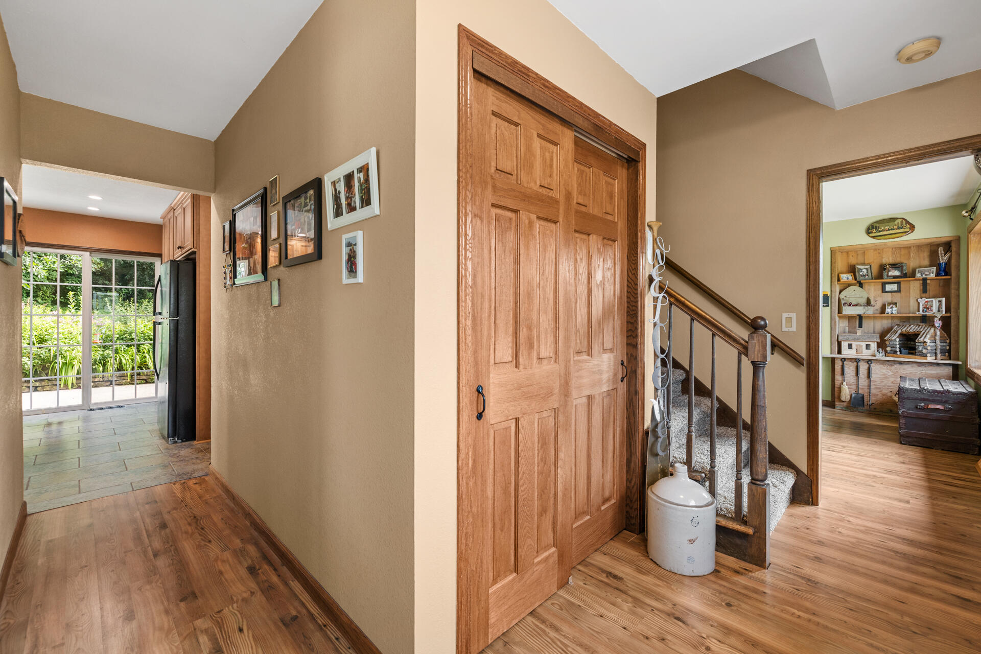W250S4461 Center Road Waukesha, WI 53189 - Photo 24 of 36 Foyer