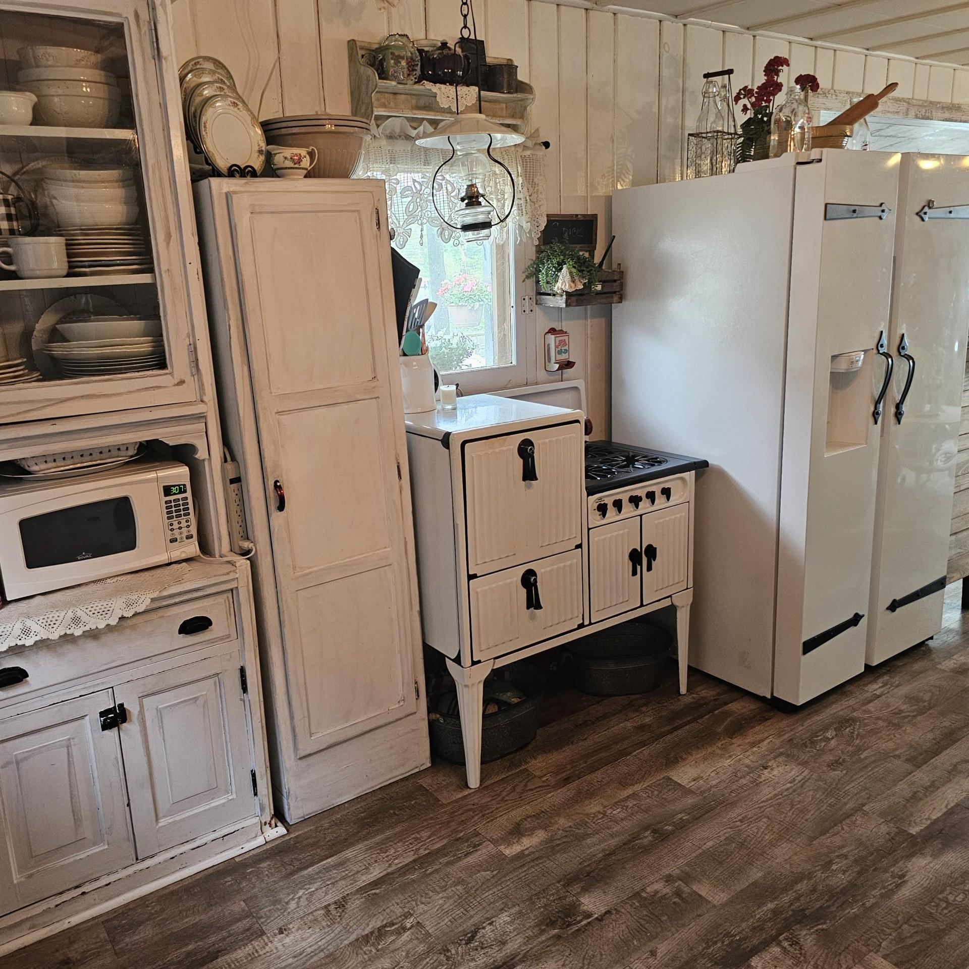 3089 South Rifle Road Rhinelander, WI 54501 - Photo 8 of 37 Gallery Image 8